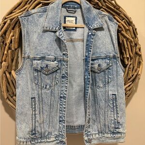 Abercrombie & Fitch Light Blue Denim Vest